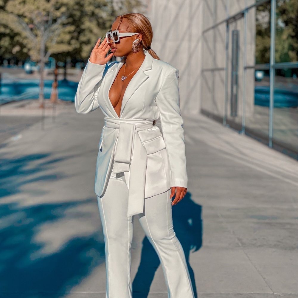 Blazer set in white